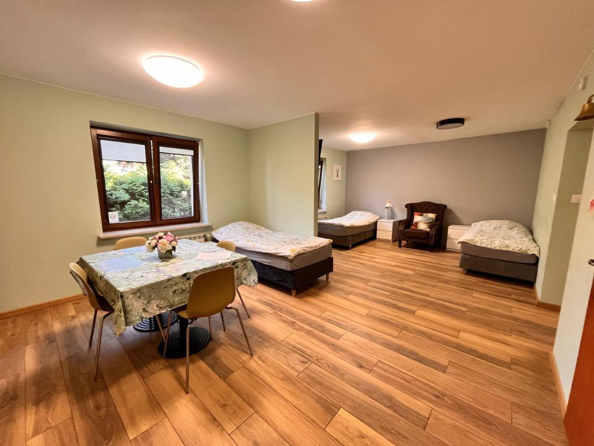 Green Albatros 48M With Bathroom Βαρσοβία Εξωτερικό φωτογραφία